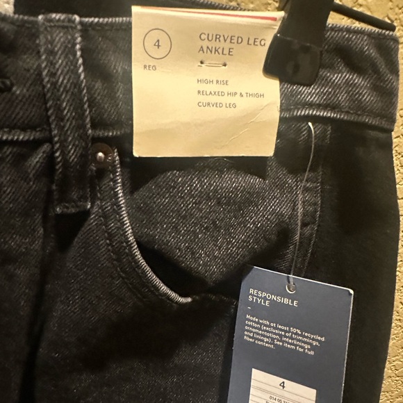 Universal Thread Barrel Jeans Black - Picture 3 of 3